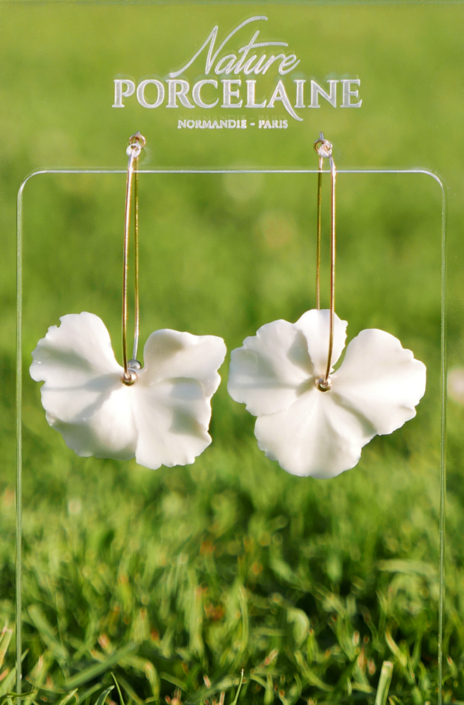 Boucles d'oreilles oblongues - Hortensia, blanc – Nature Porcelaine