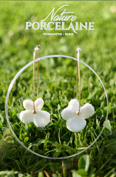 Boucles d'oreilles oblongues - Hydrangea à fleurs de lilas, blanc – Nature Porcelaine